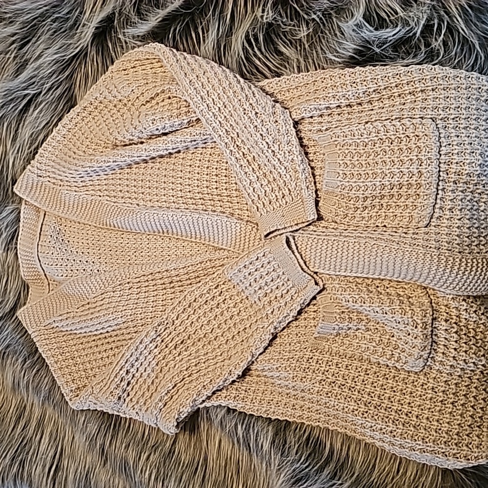 Grey cardigan